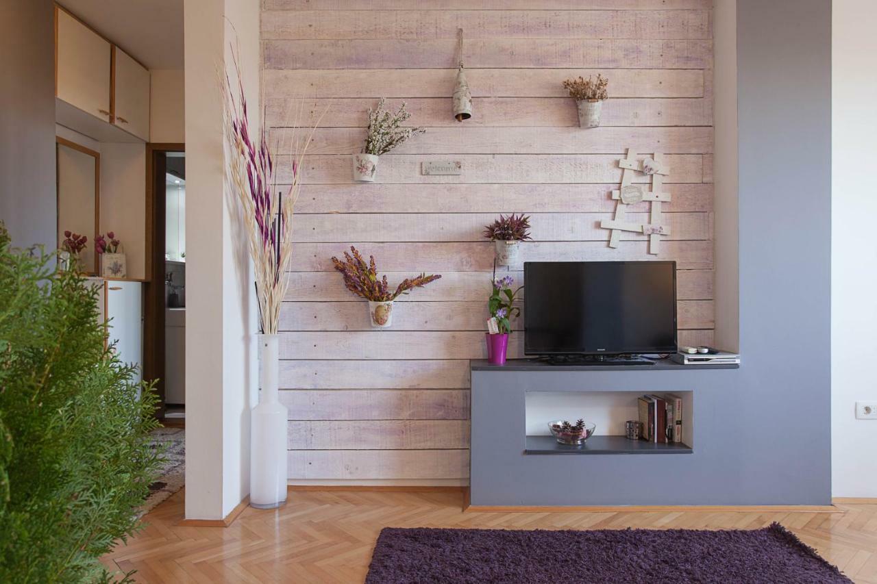 סקופיה Violet Apartment מראה חיצוני תמונה