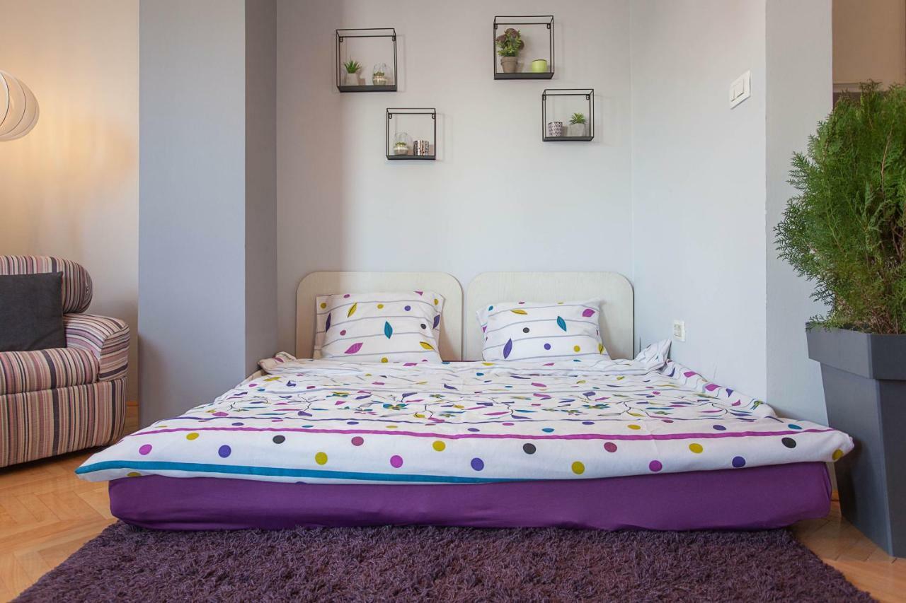 סקופיה Violet Apartment מראה חיצוני תמונה